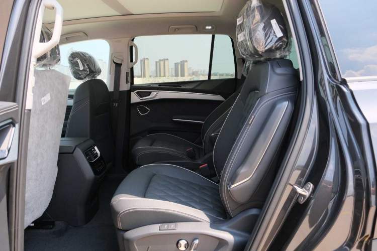 Used Volkswagen Talagon 2025 380TSI All-Wheel-Drive Luxury Jiajing Pro – Shared Edition 6 Seats Interior 4