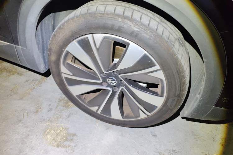 Used Volkswagen Talagon 2025 380TSI All-Wheel Drive Luxury Jiajing Pro – Shared-Use Version 7 Seats Right Front Wheel Hub