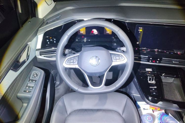 Used Volkswagen Talagon 2025 380TSI All-Wheel Drive Luxury Jiajing Pro – Shared-Use Version 7 Seats Steering Wheel
