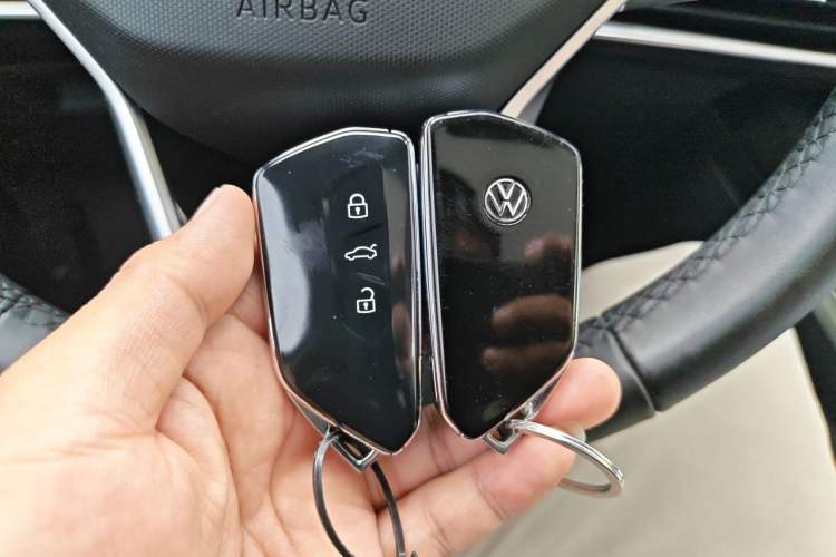 Used Volkswagen Talagon 2025 380TSI All-Wheel-Drive Luxury Jiajing Pro – Shared Edition 6 Seats Vehicle Key
