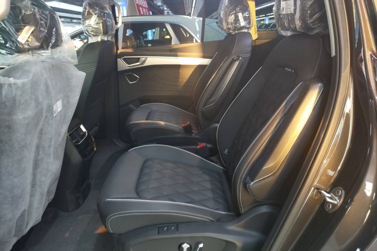 Used Volkswagen Talagon 2025 380TSI All-Wheel-Drive Luxury Jiajing Pro – Shared Edition 6 Seats Interior 3