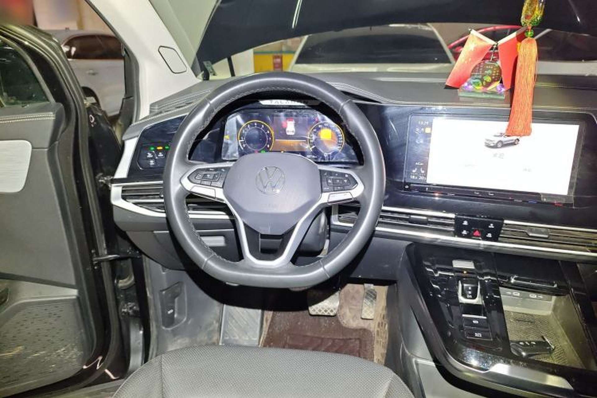 Used Volkswagen Talagon 2025 380TSI All-Wheel Drive Luxury Jiajing Pro – Shared-Use Version 7 Seats Steering Wheel
