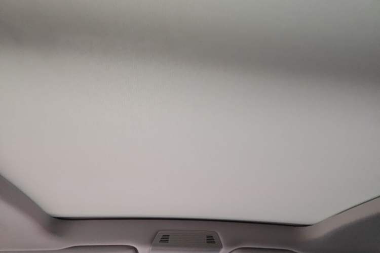 Used Volkswagen Talagon 2025 530TSI Four-Wheel-Drive Flagship Shengjing Pro Shared Edition 6-Seater Headliner