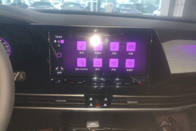 Used Volkswagen Talagon 2025 380TSI All-Wheel Drive Luxury Jiajing Pro – Shared-Use Version 7 Seats Audio And AC Panel