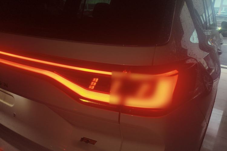 Used Volkswagen Talagon 2025 380TSI All-Wheel Drive Luxury Jiajing Pro – Shared-Use Version 7 Seats Right Rear Taillight