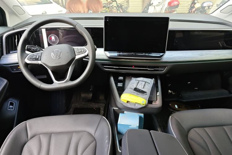 Used Volkswagen Talagon 2026 Model 450TSI Four-Wheel Drive Supreme 6-Seater Center Console