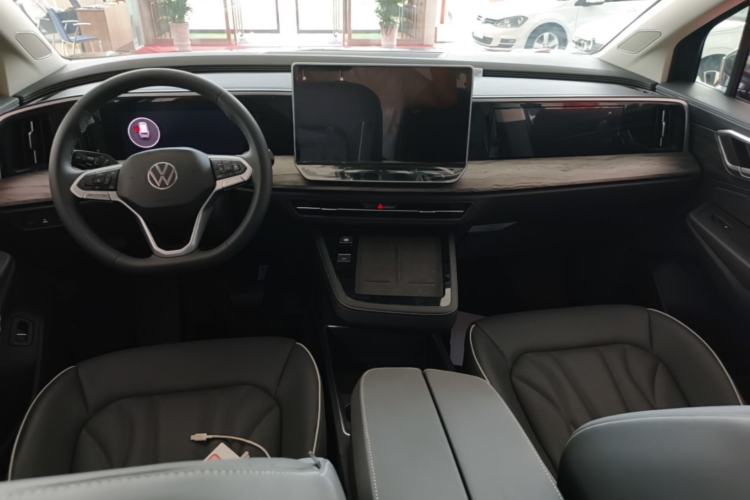 Used Volkswagen Talagon 2026 Model 450TSI Four-Wheel Drive Supreme 6-Seater Center Console