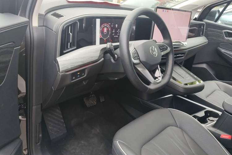 Used Volkswagen Talagon 2026 Model 450TSI Four-Wheel Drive Supreme 6-Seater Driver Seat