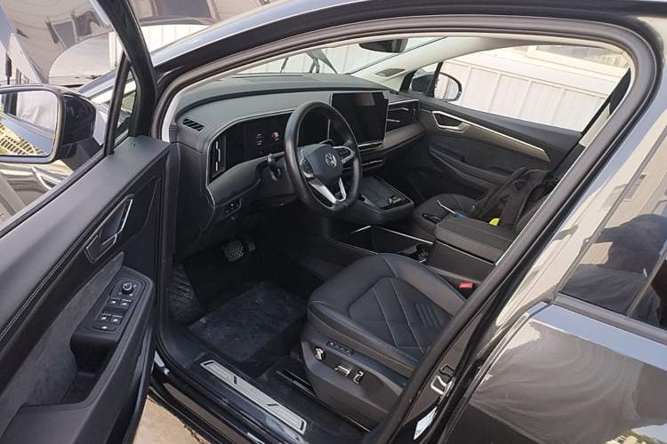 Used Volkswagen Talagon 2026 Model 450TSI Four-Wheel Drive Flagship 6-Seater Driver Seat