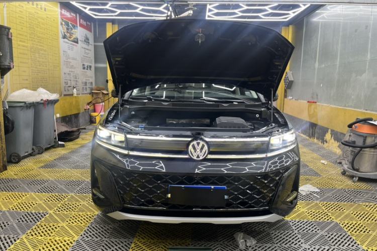 Used Volkswagen Talagon 2026 Model 450TSI Four-Wheel Drive Flagship 6-Seater Engine Bay