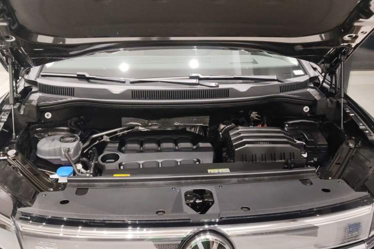 Used Volkswagen Talagon 2026 Model 450TSI Four-Wheel Drive Flagship 6-Seater Engine Bay