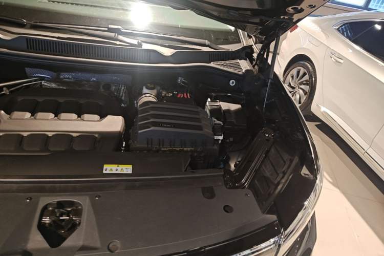 Used Volkswagen Talagon 2026 Model 450TSI Four-Wheel Drive Supreme 6-Seater Engine Bay Left