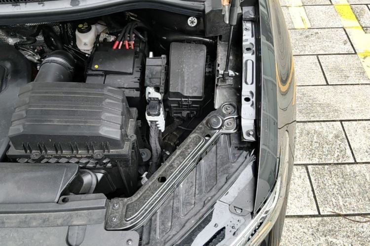 Used Volkswagen Talagon 2026 Model 450TSI Four-Wheel Drive Flagship 6-Seater Engine Bay Left