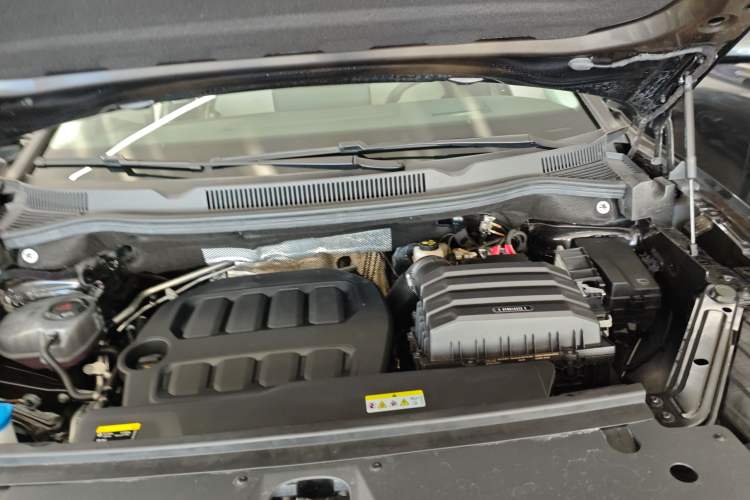 Used Volkswagen Talagon 2026 Model 450TSI Four-Wheel Drive Flagship 6-Seater Engine Bay