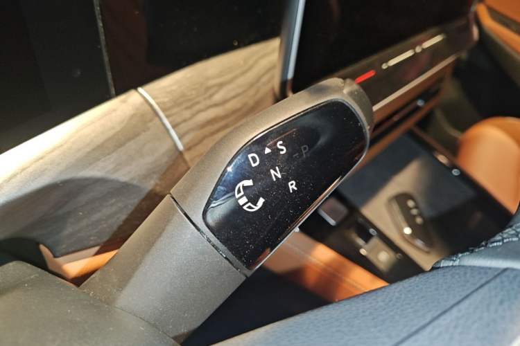 Used Volkswagen Talagon 2026 Model 450TSI Four-Wheel Drive Supreme 6-Seater Gear Lever