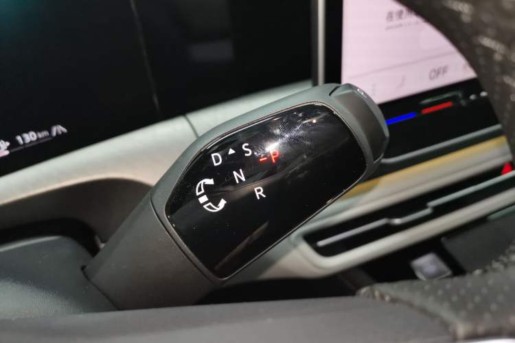 Used Volkswagen Talagon 2026 Model 450TSI Four-Wheel Drive Flagship 6-Seater Gear Lever