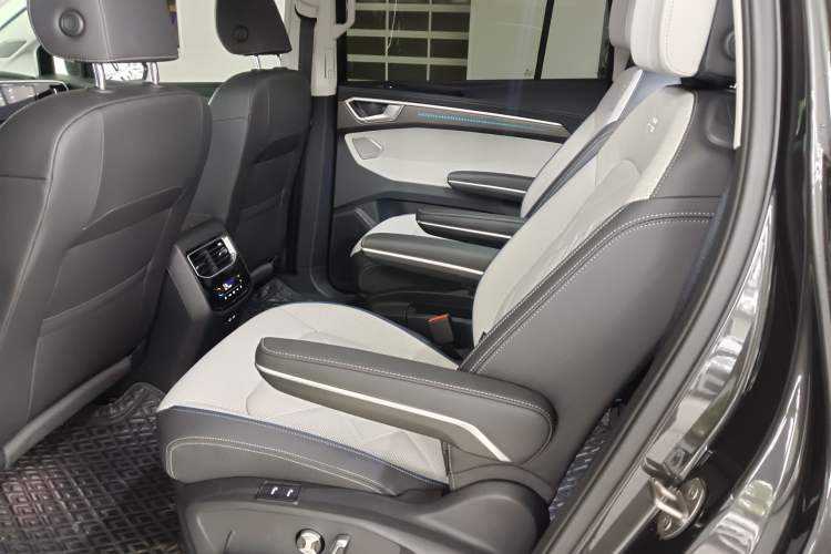 Used Volkswagen Talagon 2026 Model 450TSI Four-Wheel Drive Flagship 6-Seater Interior 4