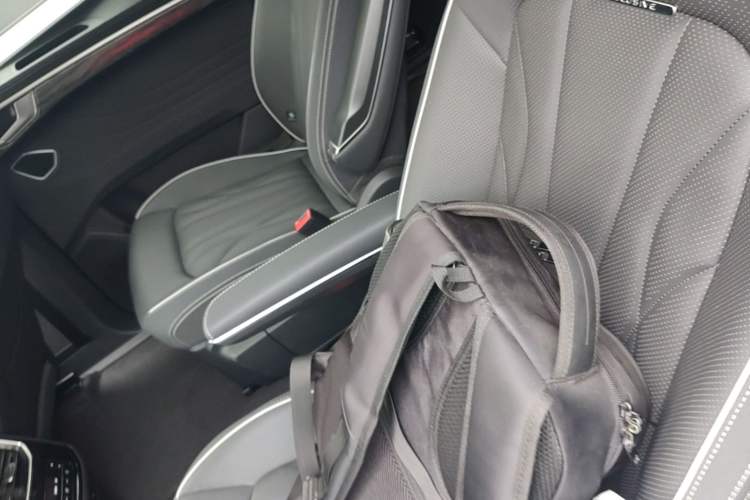 Used Volkswagen Talagon 2026 Model 450TSI Four-Wheel Drive Supreme 6-Seater Left Rear Seat
