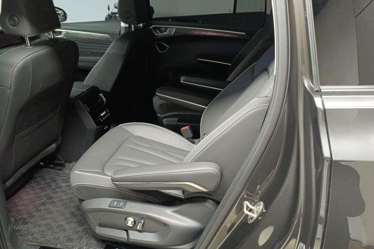 Used Volkswagen Talagon 2026 Model 450TSI Four-Wheel Drive Supreme 6-Seater Left Rear Seat