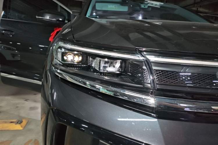 Used Volkswagen Talagon 2026 Model 450TSI Four-Wheel Drive Supreme 6-Seater Right Front Headlight