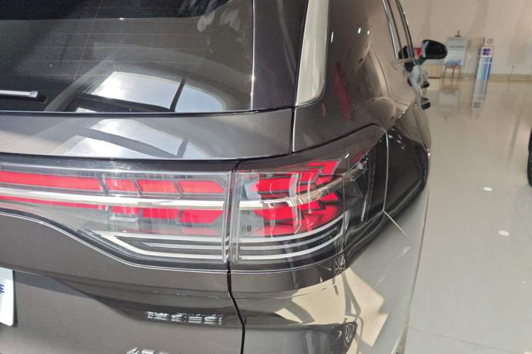 Used Volkswagen Talagon 2026 Model 450TSI Four-Wheel Drive Supreme 6-Seater Right Rear Taillight