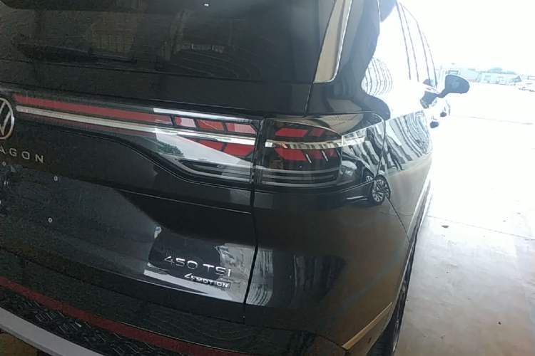 Used Volkswagen Talagon 2026 Model 450TSI Four-Wheel Drive Flagship 6-Seater Right Rear Taillight