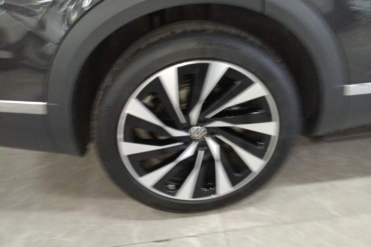 Used Volkswagen Talagon 2026 Model 450TSI Four-Wheel Drive Supreme 6-Seater Right Rear Wheel Hub
