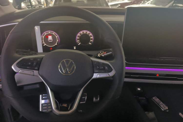 Used Volkswagen Talagon 2026 Model 450TSI Four-Wheel Drive Flagship 6-Seater Steering Wheel