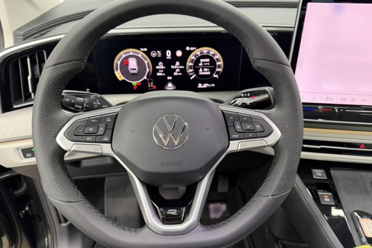 Used Volkswagen Talagon 2026 Model 450TSI Four-Wheel Drive Flagship 6-Seater Steering Wheel