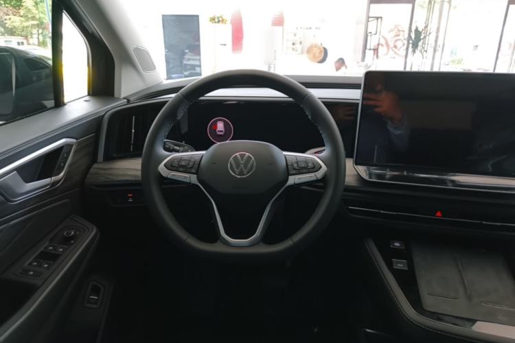 Used Volkswagen Talagon 2026 Model 450TSI Four-Wheel Drive Supreme 6-Seater Steering Wheel