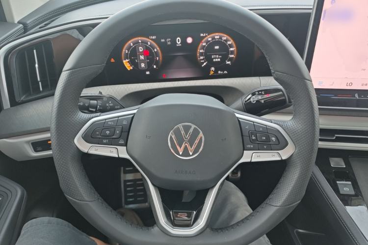 Used Volkswagen Talagon 2026 Model 450TSI Four-Wheel Drive Flagship 6-Seater Steering Wheel