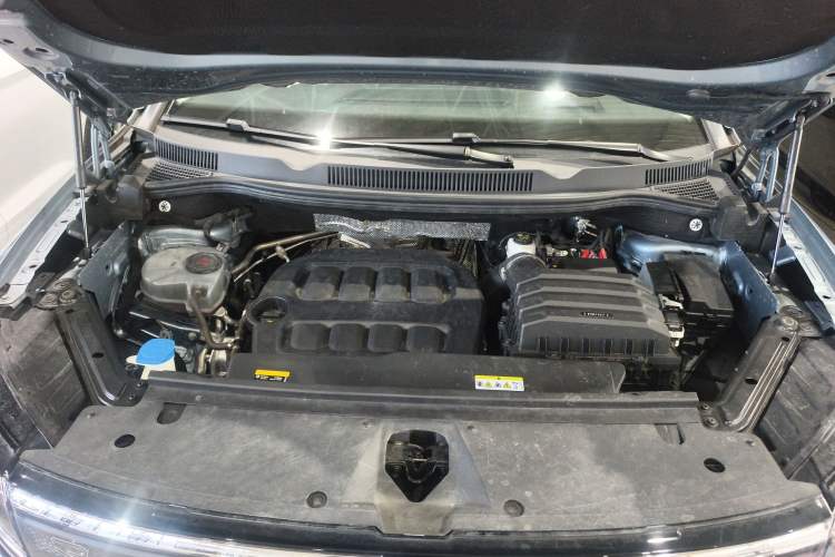 Used Volkswagen Talagon 2026 Model 450TSI Four-Wheel Drive Flagship 6-Seater Engine Bay
