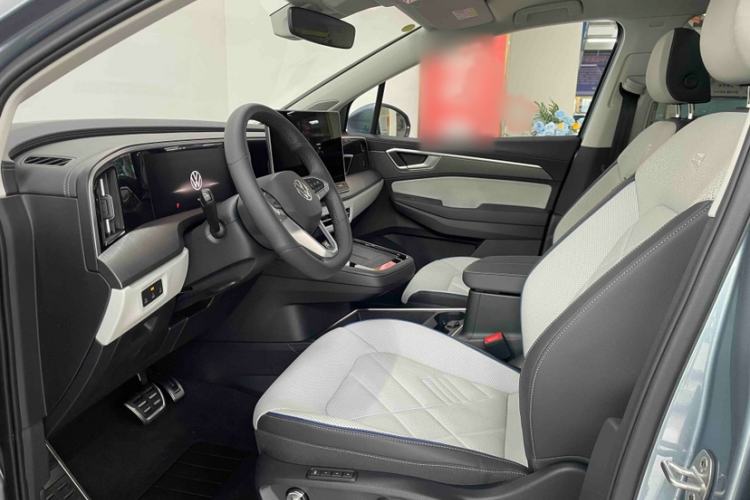 Used Volkswagen Talagon 2026 Model 450TSI Four-Wheel Drive Flagship 6-Seater Interior 1
