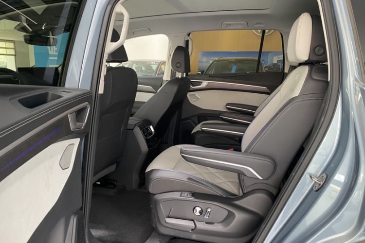 Used Volkswagen Talagon 2026 Model 450TSI Four-Wheel Drive Flagship 6-Seater Interior 3