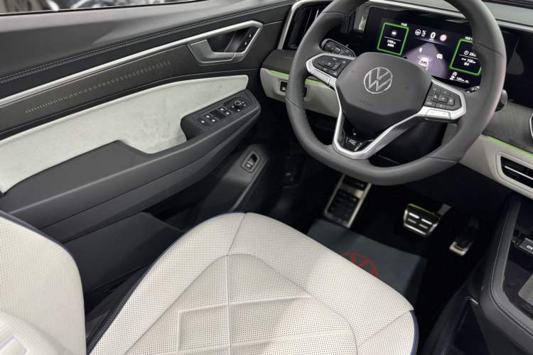 Used Volkswagen Talagon 2026 Model 450TSI Four-Wheel Drive Flagship 6-Seater Interior 8