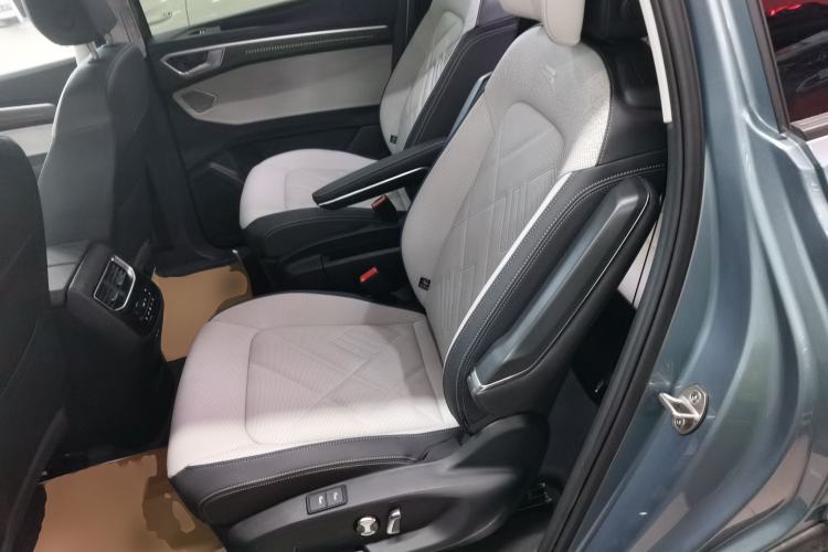 Used Volkswagen Talagon 2026 Model 450TSI Four-Wheel Drive Flagship 6-Seater Left Rear Seat