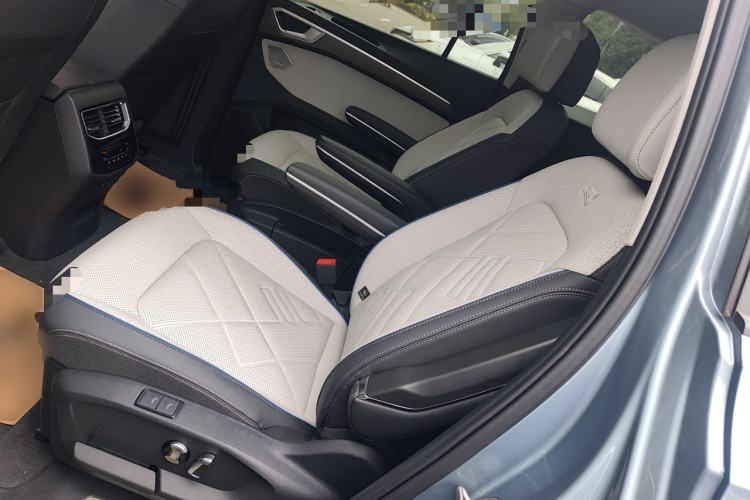 Used Volkswagen Talagon 2026 Model 450TSI Four-Wheel Drive Flagship 6-Seater Left Rear Seat