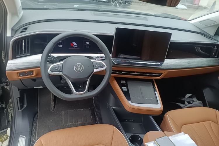 Used Volkswagen Talagon 2026 Model 450TSI Four-Wheel Drive Supreme 6-Seater Center Console