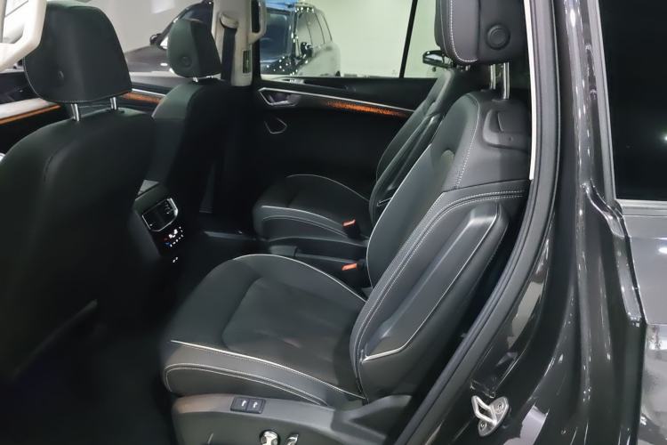 Used Volkswagen Talagon 2026 Model 450TSI Four-Wheel Drive Supreme 6-Seater Left Rear Seat