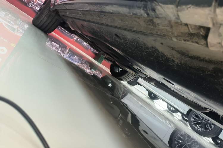 Used Volkswagen Talagon 2026 Model 450TSI Four-Wheel Drive Flagship 7-Seater Right Side Sill