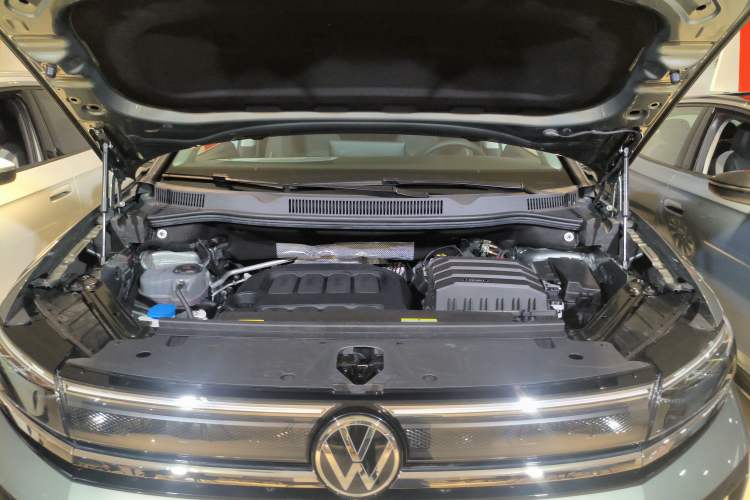 Used Volkswagen Talagon 2026 Model 450TSI Four-Wheel Drive Supreme 6-Seater Engine Bay