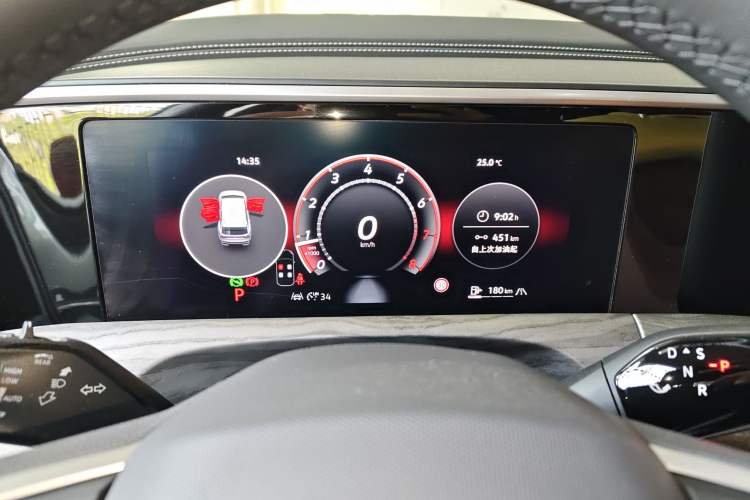 Used Volkswagen Talagon 2026 Model 450TSI Four-Wheel Drive Supreme 6-Seater Odometer Close Up