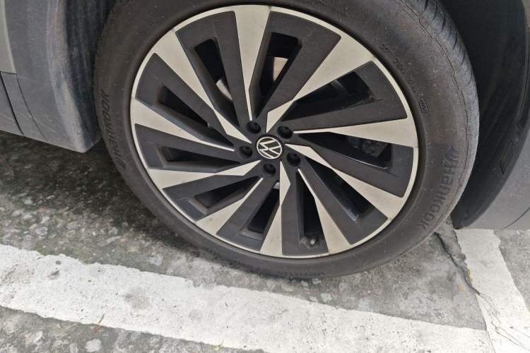 Used Volkswagen Talagon 2026 Model 450TSI Four-Wheel Drive Supreme 6-Seater Right Front Wheel Hub