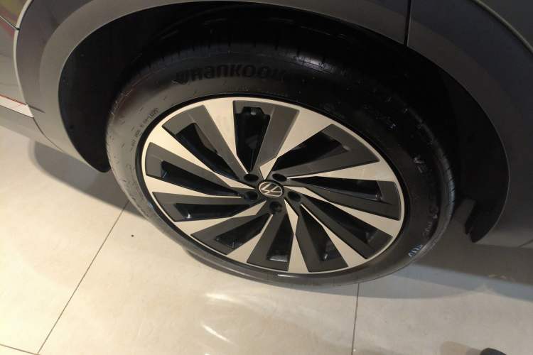 Used Volkswagen Talagon 2026 Model 450TSI Four-Wheel Drive Supreme 6-Seater Right Rear Wheel Hub