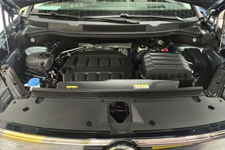 Used Volkswagen Talagon 2026 Model 450TSI Four-Wheel Drive Flagship 6-Seater Engine Bay