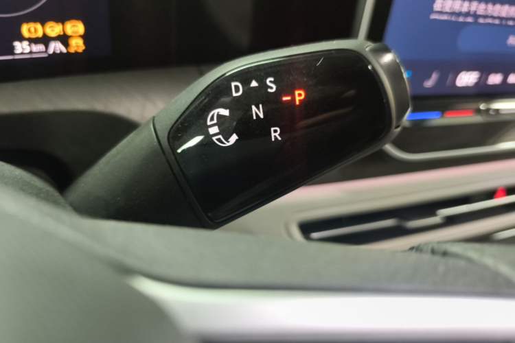 Used Volkswagen Talagon 2026 Model 450TSI Four-Wheel Drive Flagship 6-Seater Gear Lever