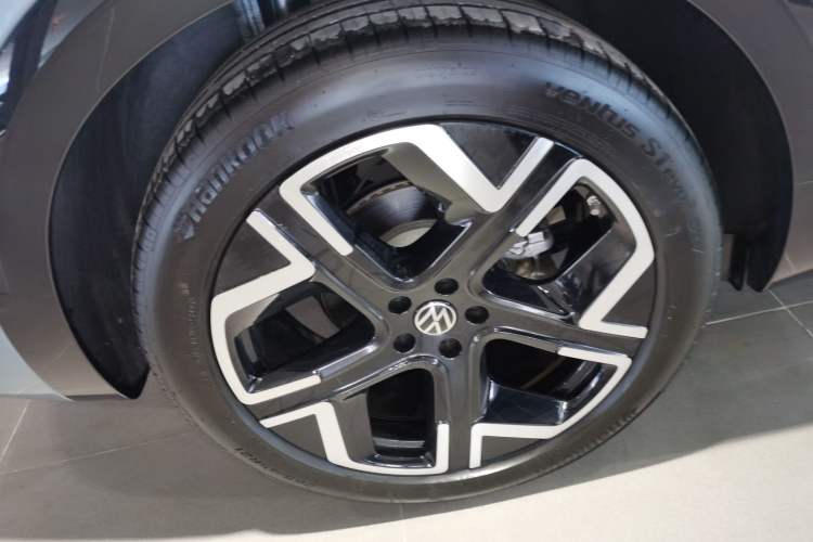 Used Volkswagen Talagon 2026 Model 450TSI Four-Wheel Drive Flagship 6-Seater Right Rear Wheel Hub