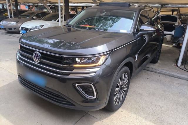Ojetý Volkswagen Tavendor 2024 330TSI Luxury Touring Edition