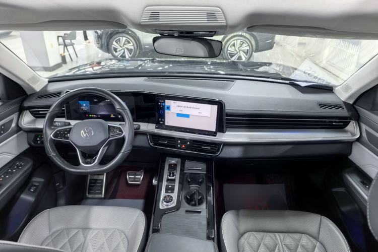 Used Volkswagen Tavendor 2023 380TSI Four-Wheel Drive R-Line Cruise Edition Interior 1