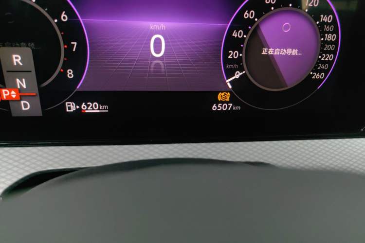 Used Volkswagen Tavendor 2023 330TSI Luxury Touring Edition Odometer Close Up